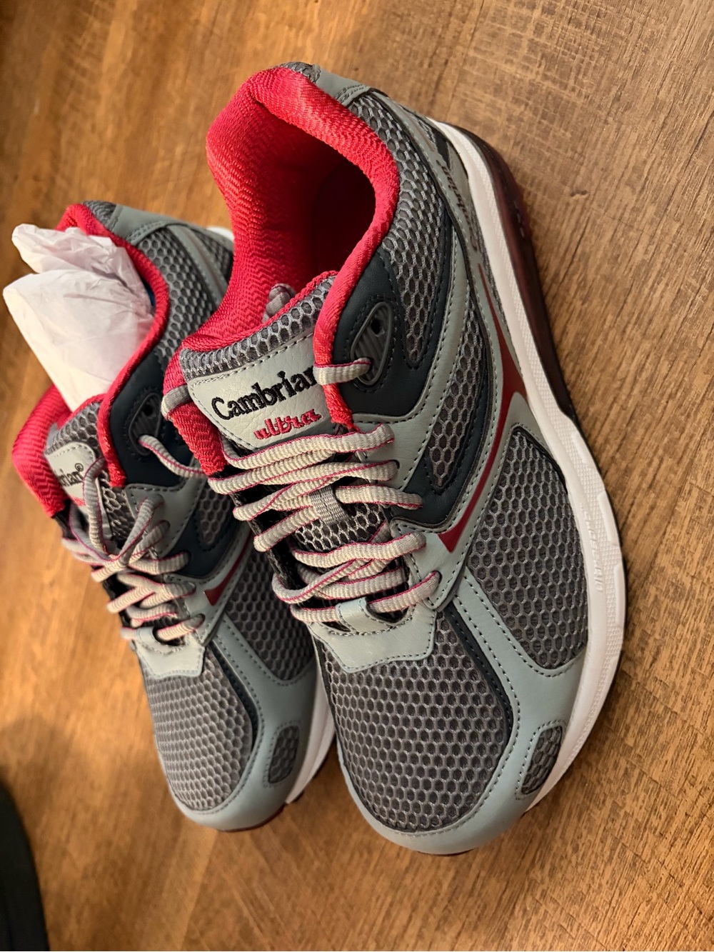 Brand New Cambrian Mens Gray and Red Active Sneakers